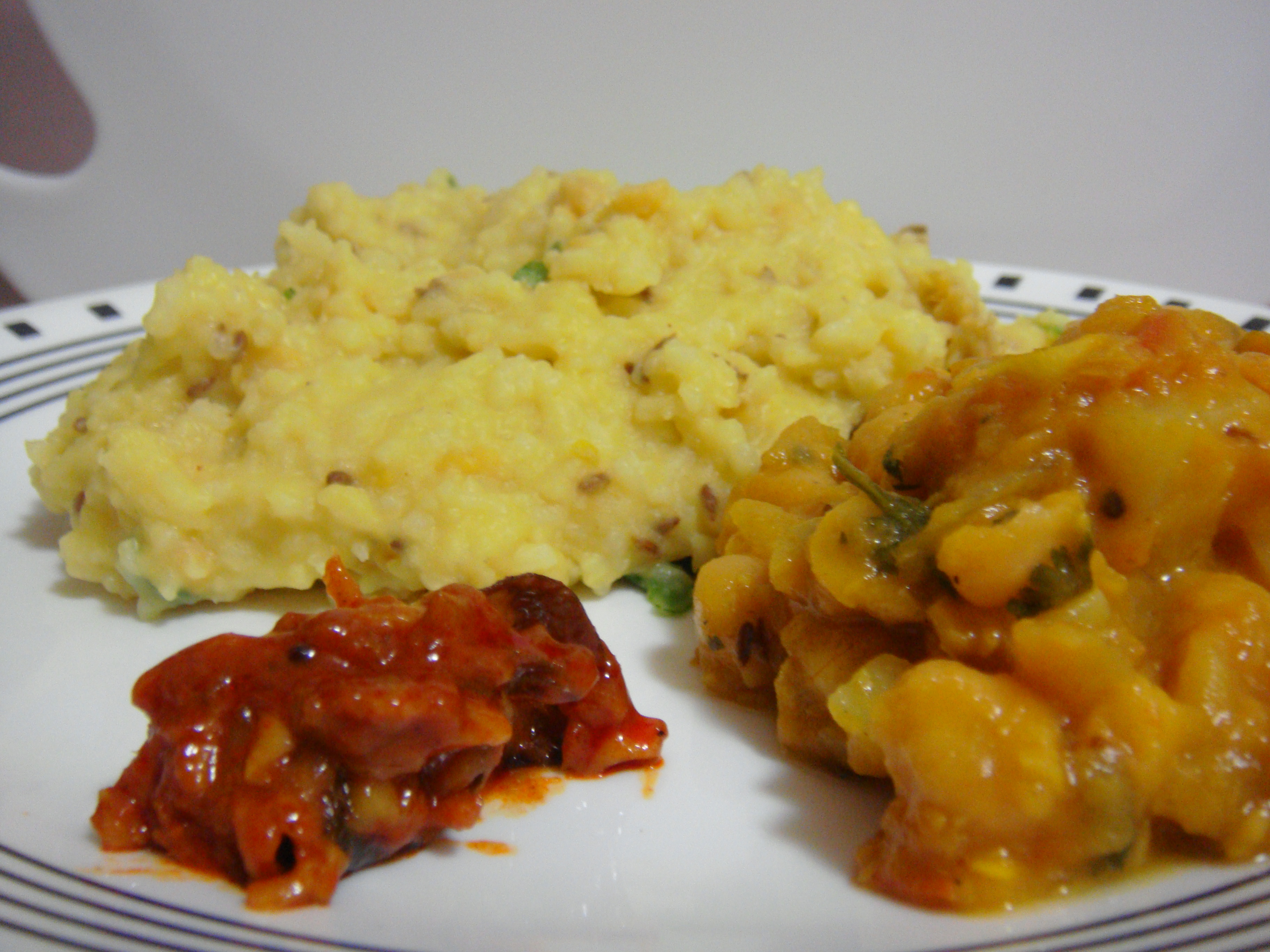 Khichdi, Channa and Mango Thokku.