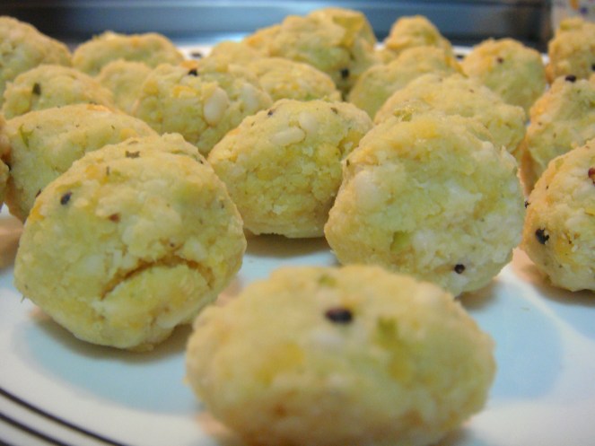 Salt Poornam made in to balls.